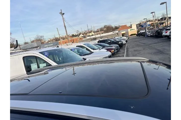 $29995 : Volkswagen Atlas Cross Sport image 4