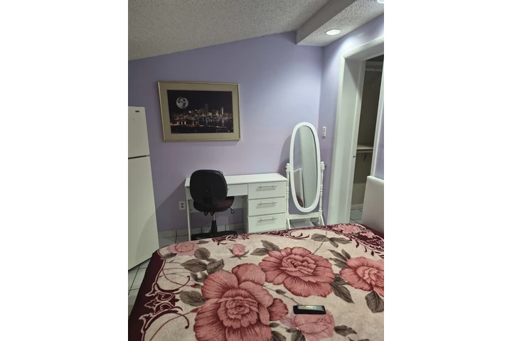 $900 : Habitación  independiente image 1