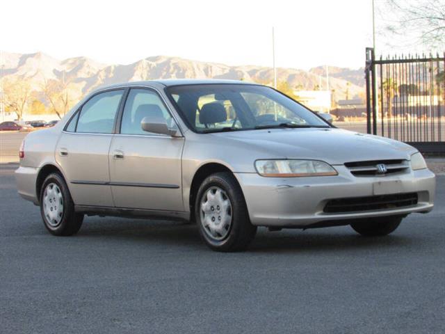 $5995 : 2000 Accord LX image 1