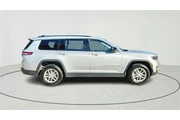 $25660 : Jeep Grand Cherokee L 2023 4 thumbnail