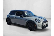 $24495 : MINI Hardtop 2 Door 2023 Coo thumbnail