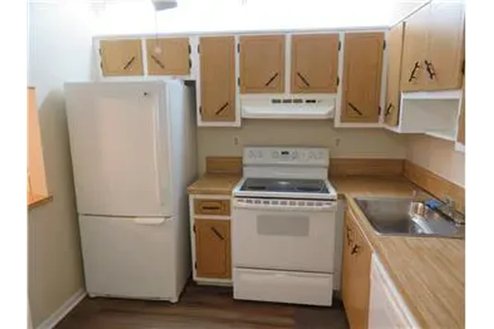 $1450 : Rental property with 1 bedro image 4