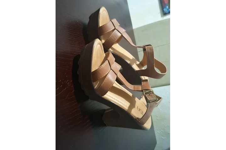 $100 : Ropa Seminueva image 7