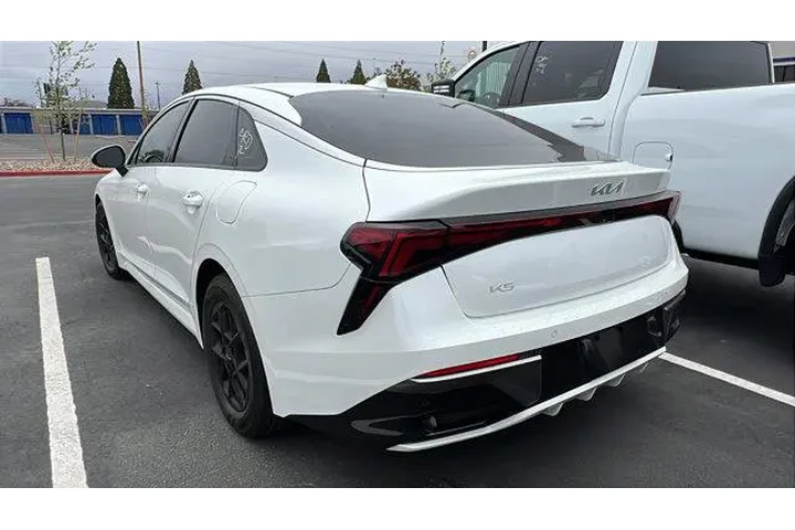 $29984 : Kia K5 2025 LXS 4dr Sedan image 2