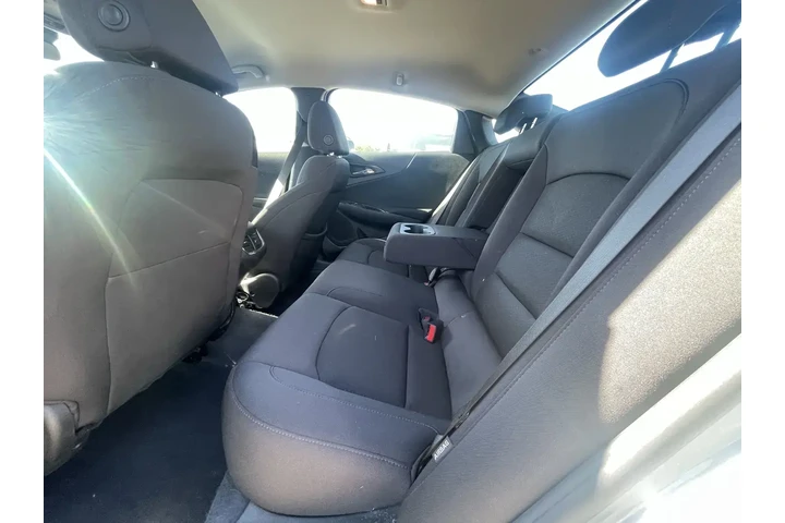 $17459 : Chevrolet Malibu 2023 LT 4dr image 5