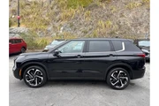 $26988 : Mitsubishi Outlander 2024 AW thumbnail