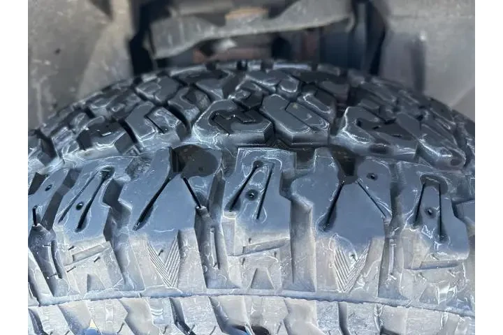 $18991 : Nissan Frontier 2018 4x4 SV image 6