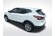 $14899 : Nissan Rogue Sport 2021 S 4d thumbnail
