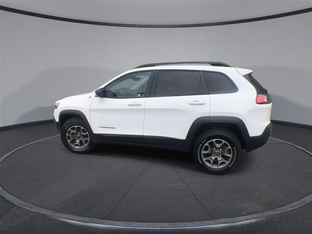 $27900 : PRE-OWNED 2022 JEEP CHEROKEE image 6