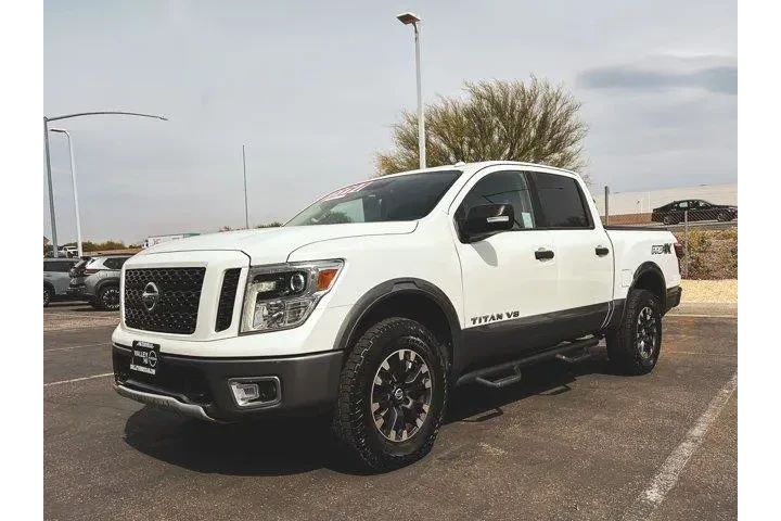 $23777 : Nissan Titan 2018 4x4 PRO-4X image 9