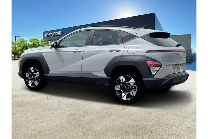 $21499 : Hyundai KONA 2024 SEL 4dr Cr image 4
