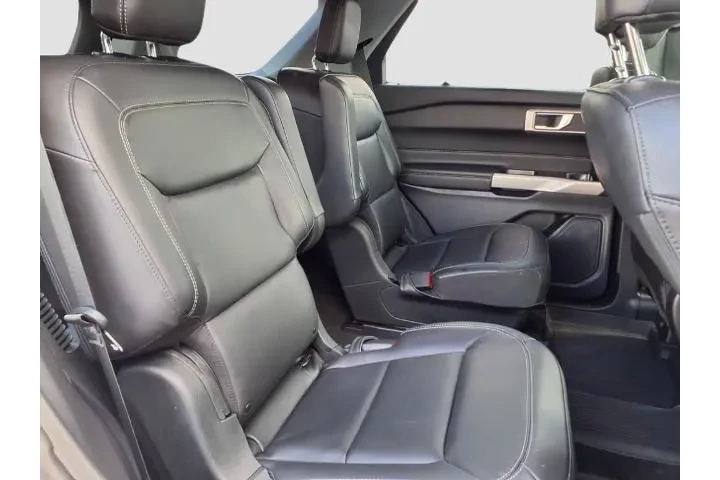 $28800 : Ford Explorer 2022 AWD XLT 4 image 9