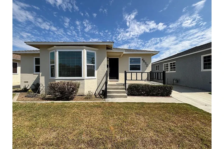 $1000 : Beautiful Home...LAKEWOOD,CA image 1