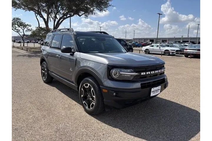 $26975 : 2023 Bronco Sport Outer Banks image 6