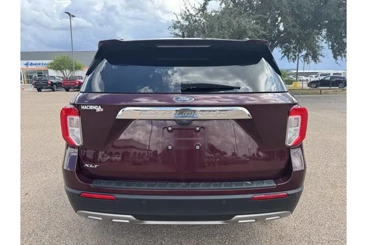 $27753 : 2022 Explorer XLT image 4