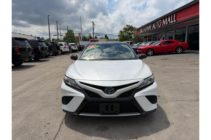 $17980 : 2019 Camry XSE image 7