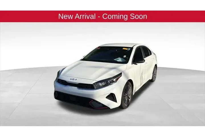 $21487 : Kia Forte 2024 GT-Line 4dr S image 2