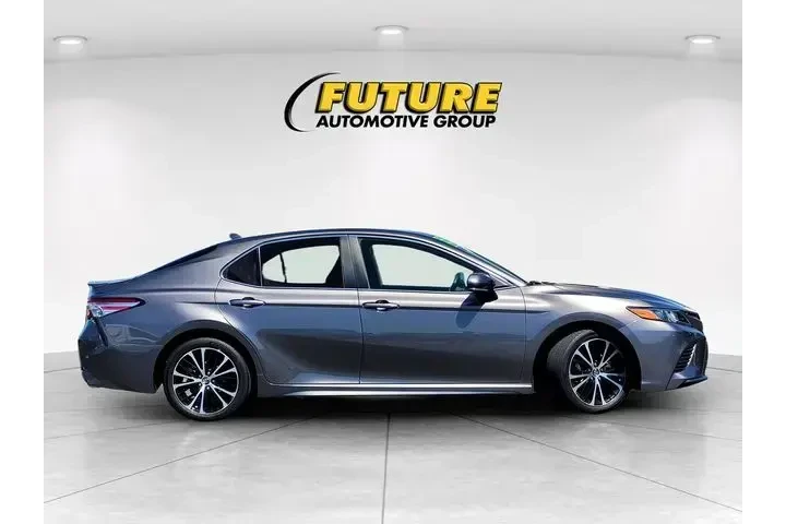 $28995 : Toyota Camry 2020 SE 4dr Sed image 3