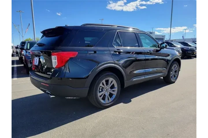 $33888 : Ford Explorer 2024 AWD XLT 4 image 4