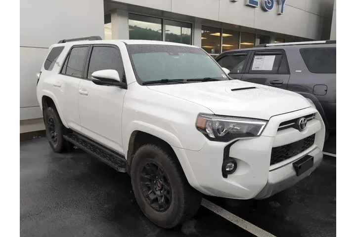 $33989 : Toyota 4Runner 2021 4x4 TRD image 2