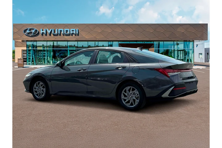 $24989 : Hyundai ELANTRA Hybrid 2025 image 4