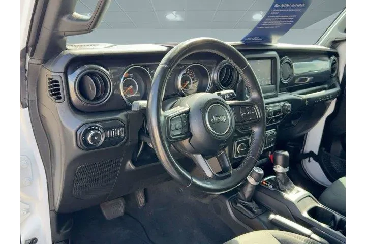 $26898 : Jeep Wrangler Unlimited 2022 image 4