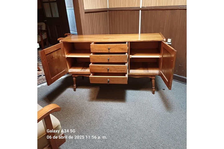 $300000 : Antiguo Buffet  Madera Nativa image 3