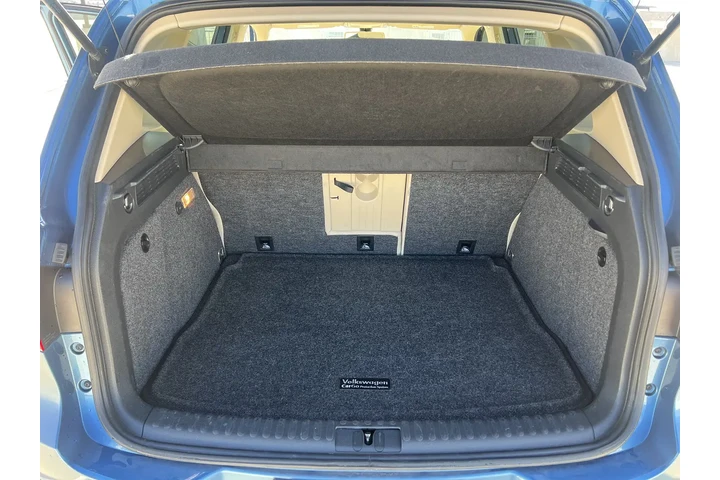 $5500 : 2017 Volkswagen Tiguan S image 10