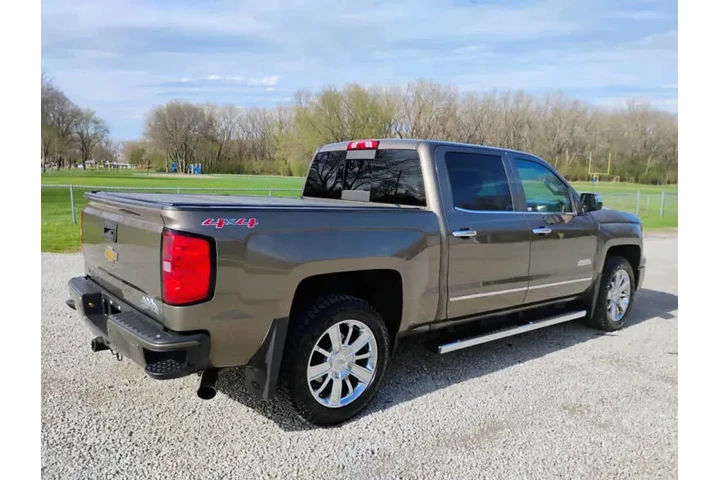 $16997 : 2015 Silverado 1500 High Coun image 7