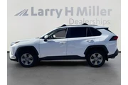 Toyota RAV4 2024 XLE 4dr SUV thumbnail