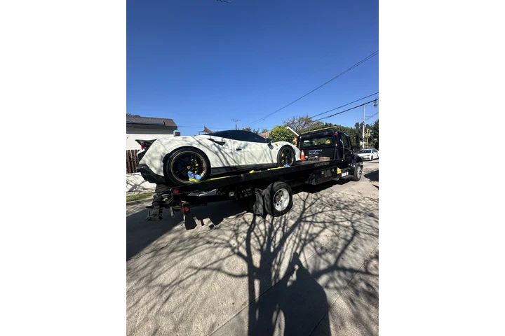 GRUA SAN FERNANDO VALLEY & L.A image 1