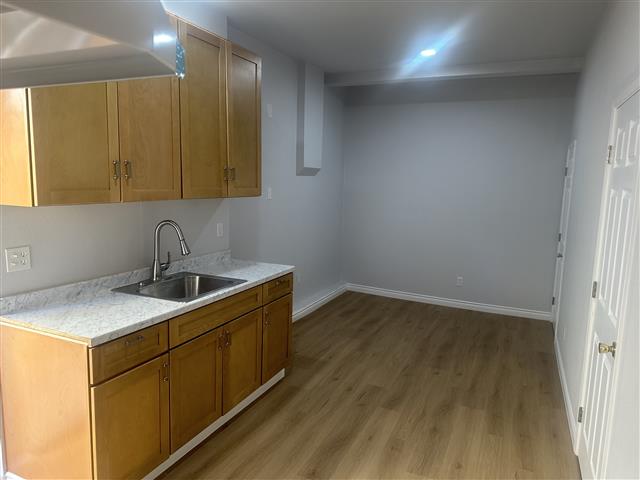 $1950 : Casa en Hesperia image 2