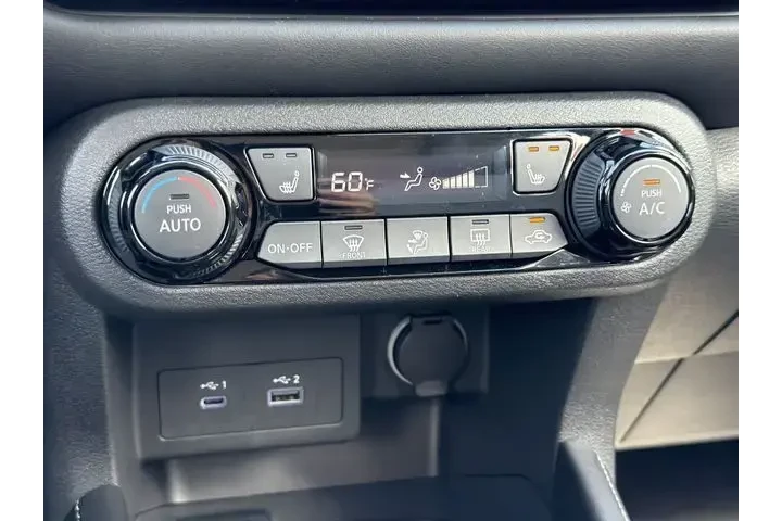 $20448 : Nissan Kicks 2024 SR 4dr Cro image 7