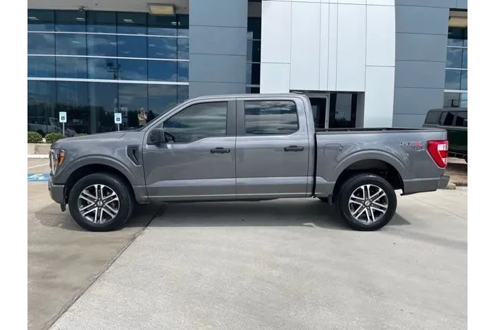 $34085 : Ford F-150 2023 4x4 XL 4dr S image 9