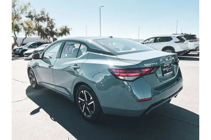 $20997 : Nissan Sentra 2025 SV 4dr Se image 5