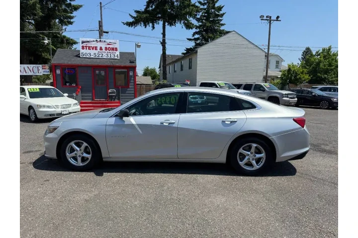 $10995 : 2017 Malibu LS image 6