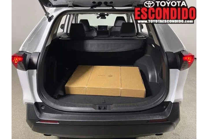 $32993 : Toyota RAV4 2025 XLE 4dr SUV image 10