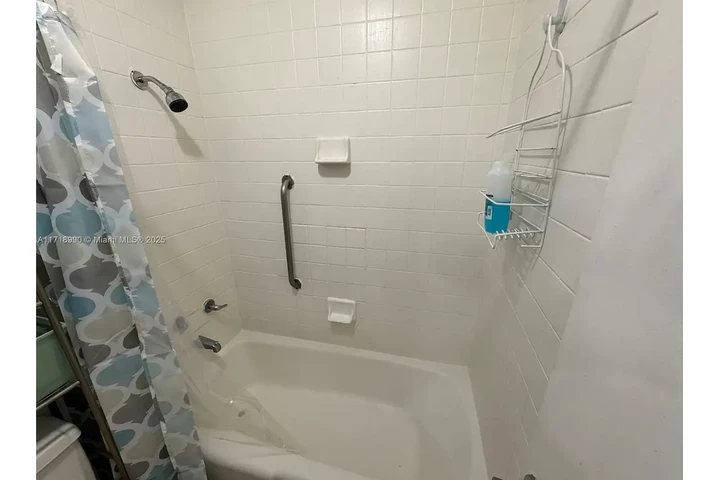 $65000 : Studio for sale image 9