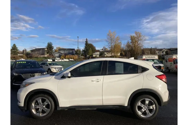 $18999 : 2018 HR-V LX image 9
