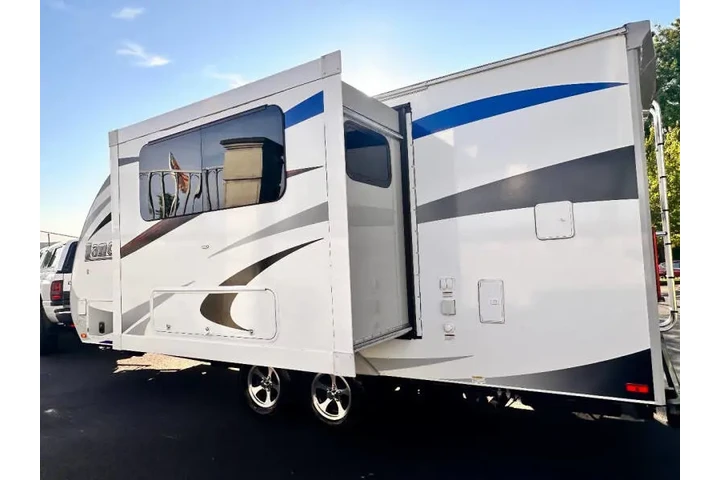 $24995 : 2017 Lance travel trailer 1955 image 10