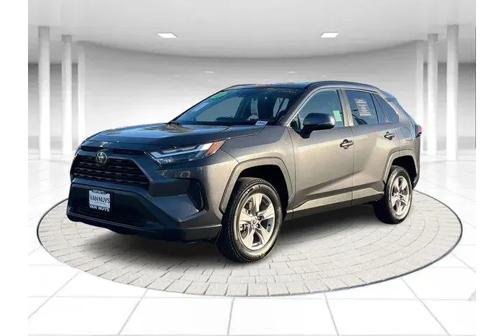 $26995 : Toyota RAV4 2023 XLE 4dr SUV image 1