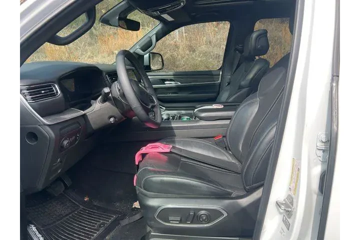 $38990 : Jeep Wagoneer 2022 4x4 Serie image 9