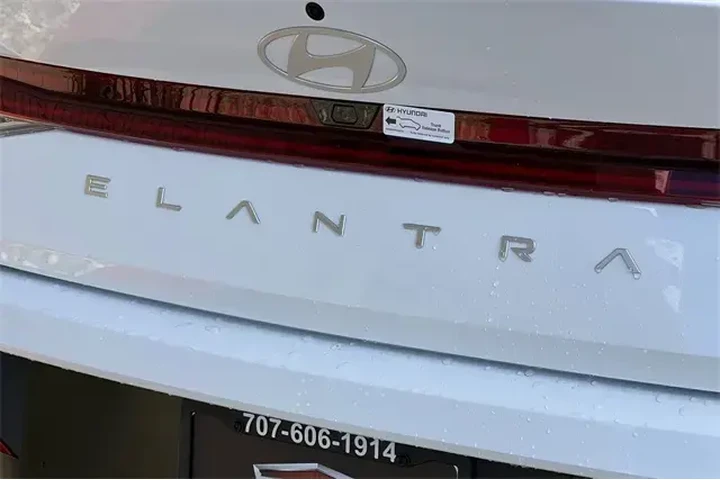 $21990 : Hyundai ELANTRA 2025 SEL Con image 9