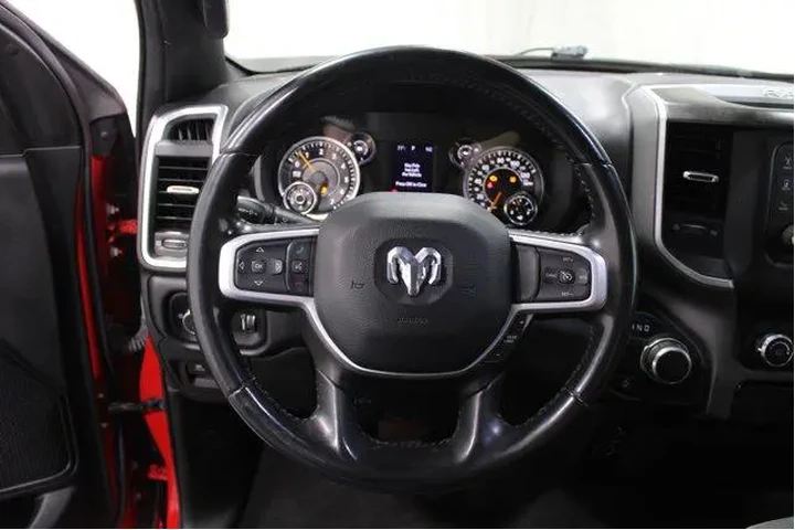 $31901 : Ram 1500 2022 4x2 Big Horn 4 image 9