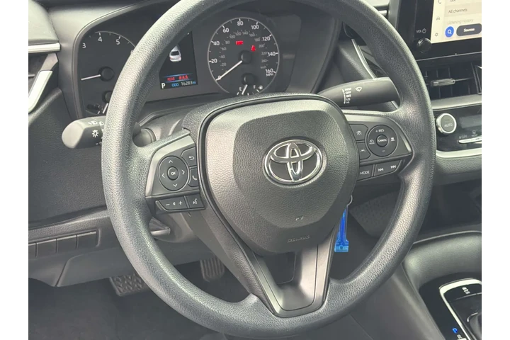 $24226 : Toyota Corolla 2025 LE 4dr S image 10