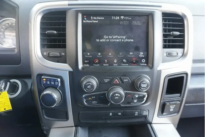 $17988 : Ram 1500 2018 4x2 SLT 4dr Qu image 8