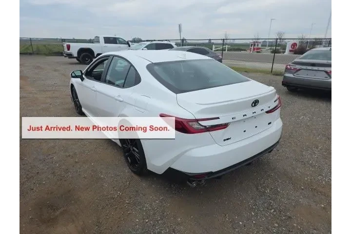 $37900 : Toyota Camry 2026 SE 4dr Sed image 4
