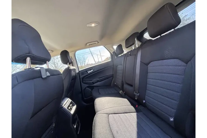 $12999 : 2020 Edge SE image 10