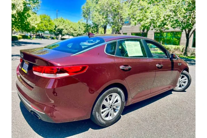 $14995 : 2018 Optima LX image 9