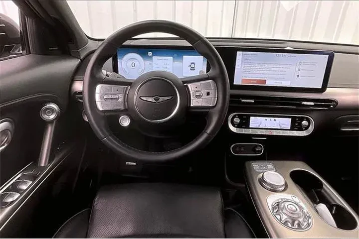 $32990 : Genesis GV60 2024 AWD Advanc image 5